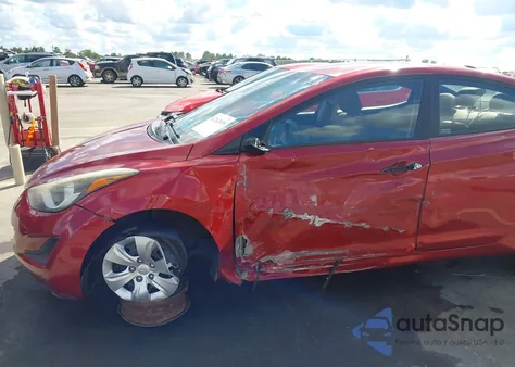 2016 Hyundai Elantra Se z USA, uszkodzony, nr VIN 5NPDH4AE4GH741552